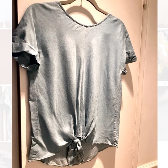 Tops - Blue soft shirt